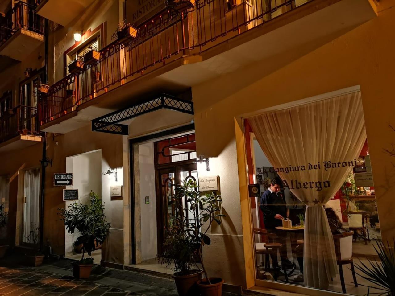 Hotel La Congiura Dei Baroni Teggiano Exterior photo